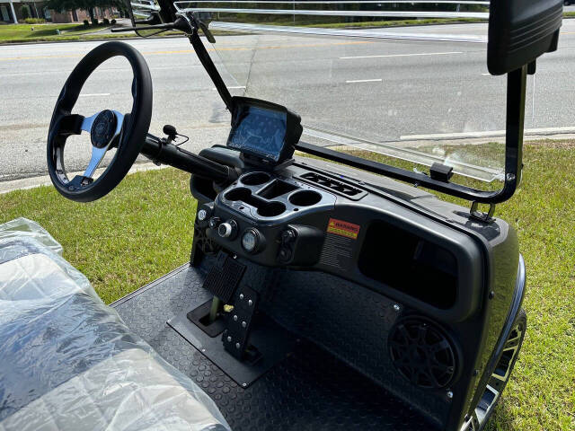 2024 Evolution Classic 4 Plus for sale at Cross Resurrection Golf Carts and Trailers in Rincon, GA