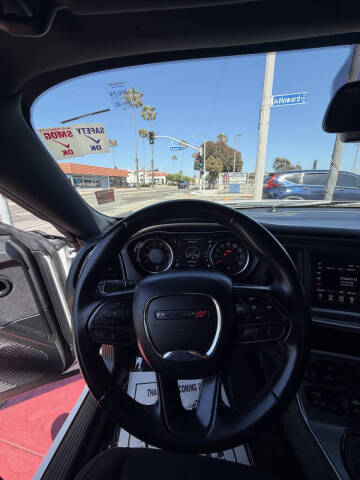 2020 Dodge Challenger SXT