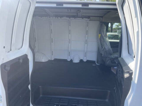 2025 Chevrolet Express 2500