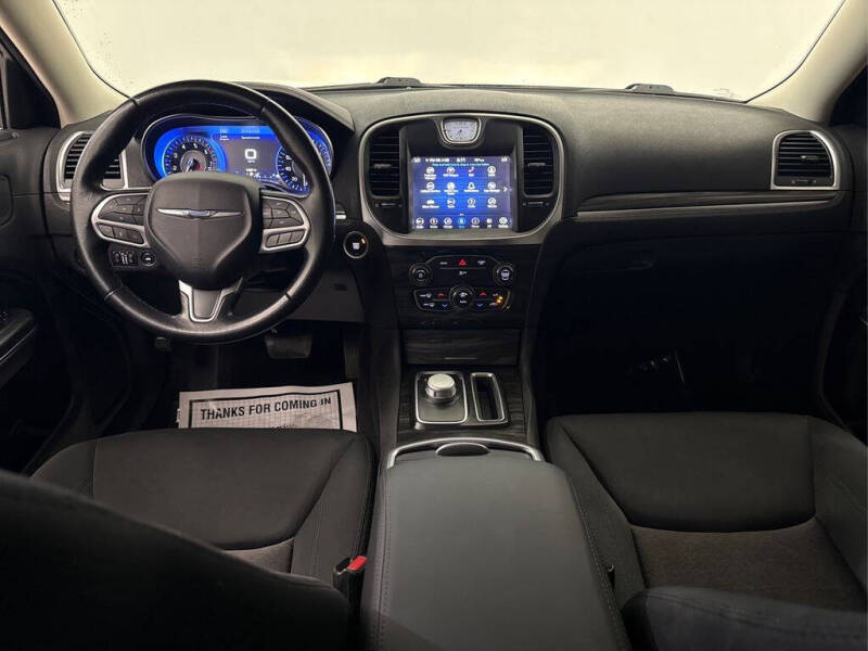 2018 Chrysler 300 Touring