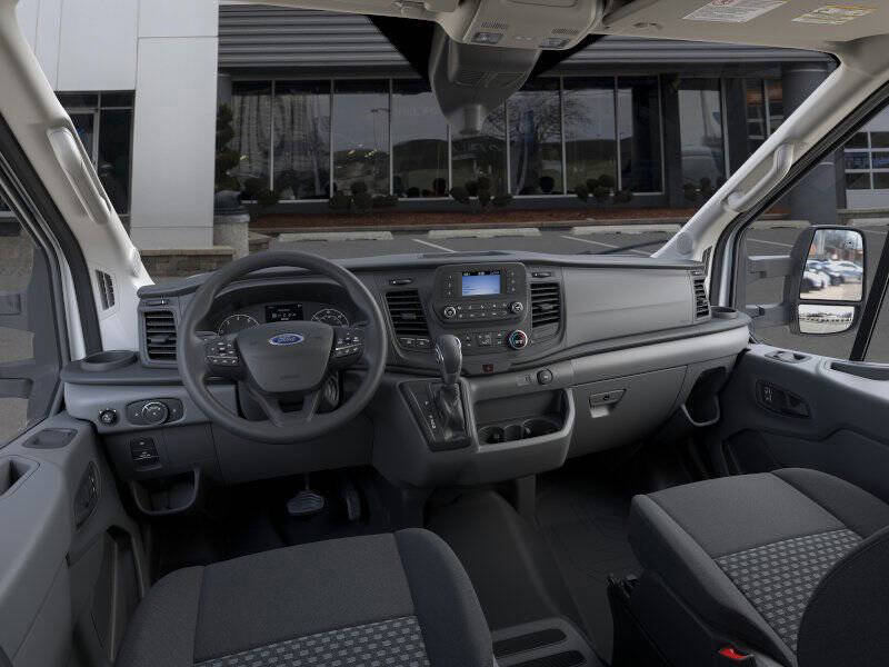 2025 Ford Transit 250