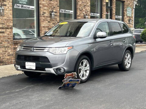 2015 Mitsubishi Outlander for sale at The King of Credit in Clifton Park NY