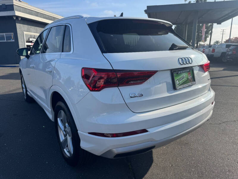 2021 Audi Q3 quattro Premium 40 TFSI