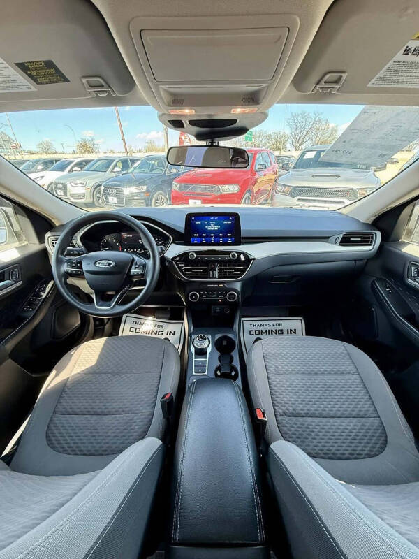 2020 Ford Escape SE