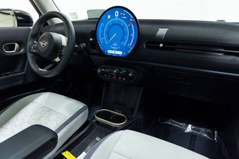 2025 MINI Hardtop 2 Door Cooper Signature Trim