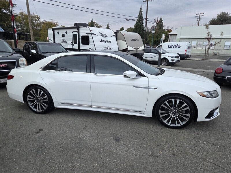 2019 Lincoln Continental Select