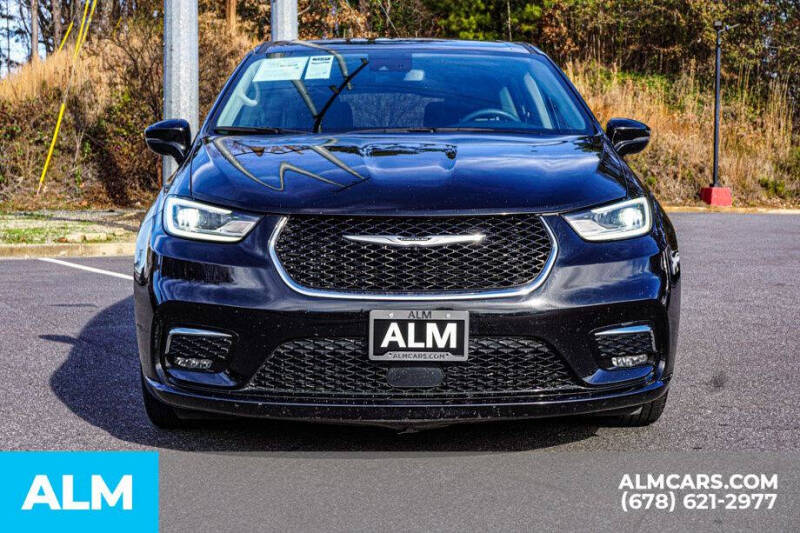 2024 Chrysler Pacifica Plug-In Hybrid Select