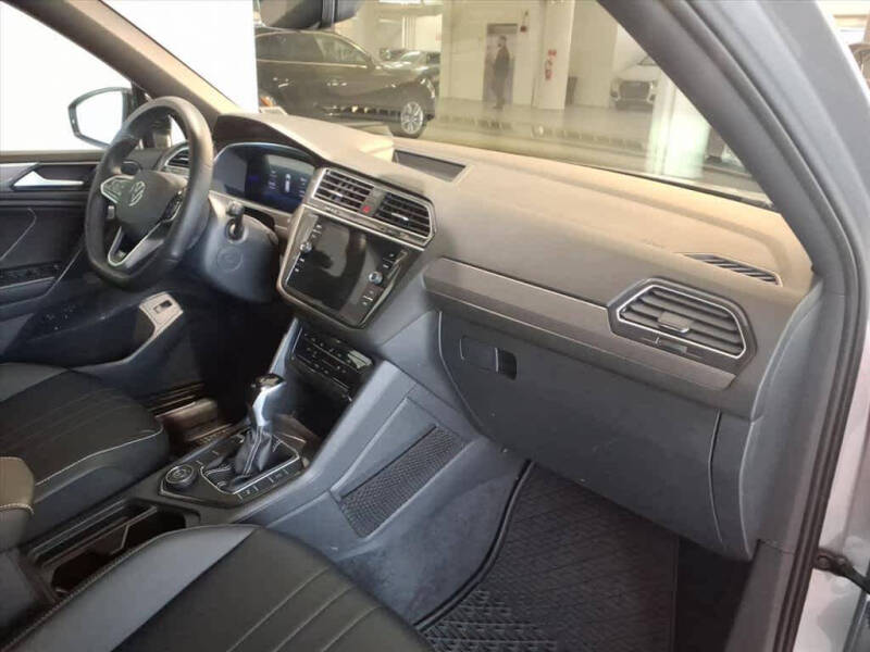 2024 Volkswagen Tiguan SE R-Line Black 4Motion