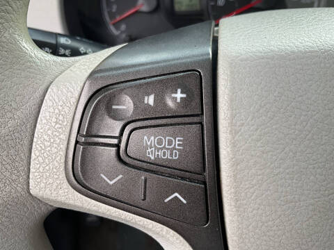 2011 Toyota Sienna LE 7-Passenger