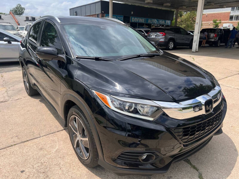 2022 Honda HR-V for sale at Divine Auto Sales LLC in Omaha NE