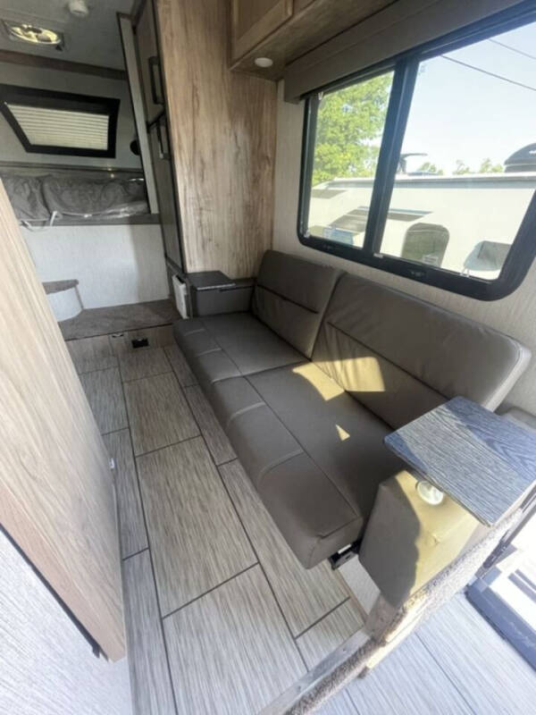 2022 Palomino HS 2912