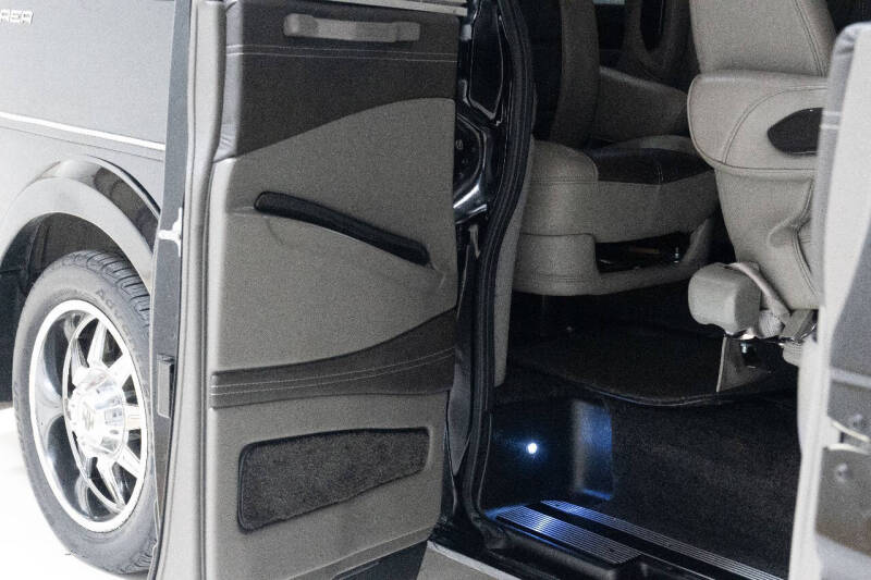 2017 Chevrolet Express 2500