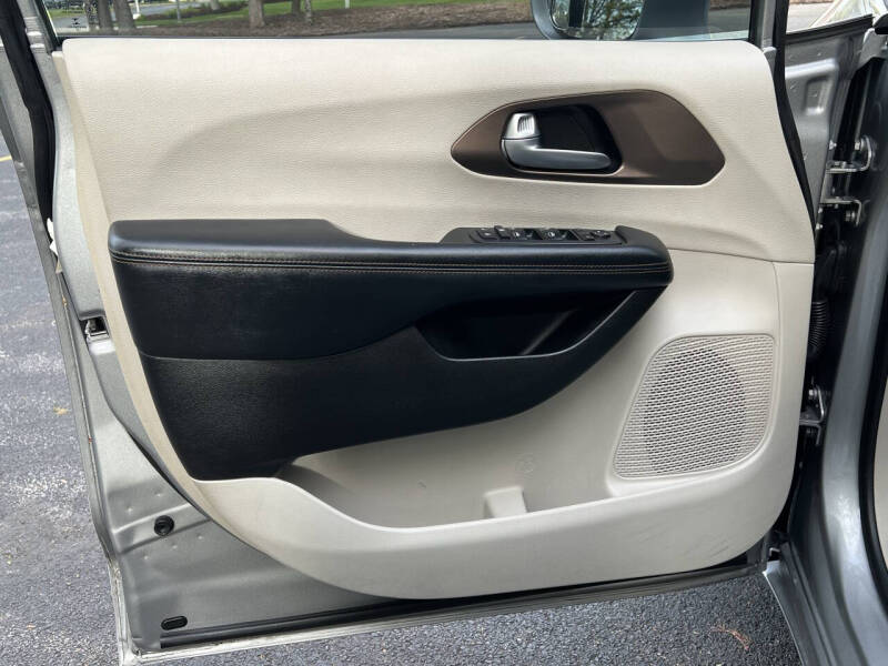 2017 Chrysler Pacifica Touring Plus