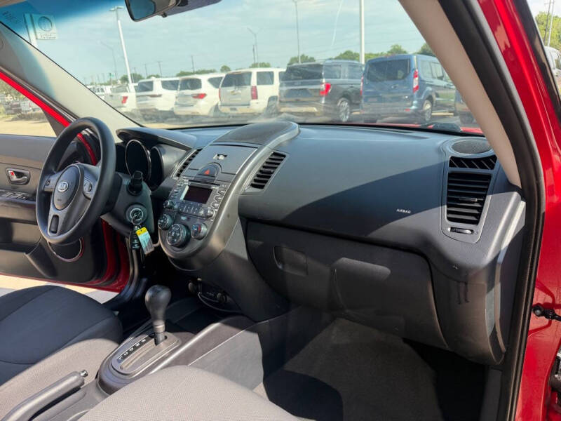 2010 Kia Soul +