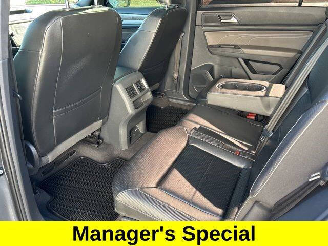 2022 Volkswagen Atlas Cross Sport SE 4Motion