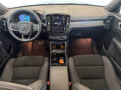 2022 Volvo XC40 Recharge Twin Plus