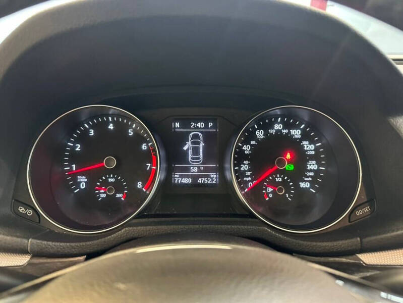 2018 Volkswagen Passat 2.0T SE