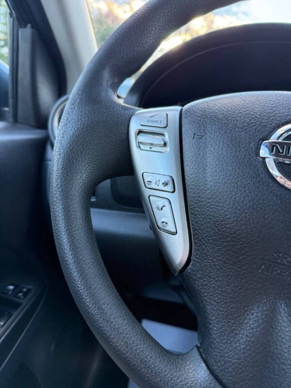 2016 Nissan Versa 1.6 SV