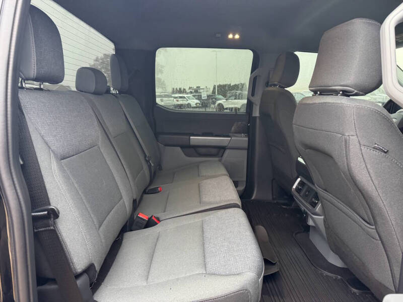 2025 Ford F-150 Lightning XLT