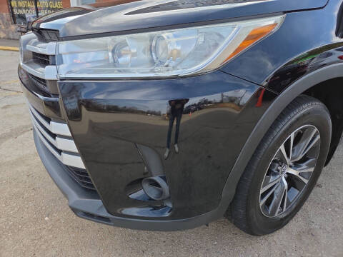 2017 Toyota Highlander LE