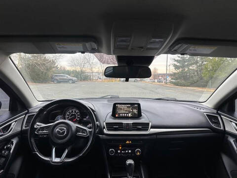 2018 Mazda MAZDA3 Touring