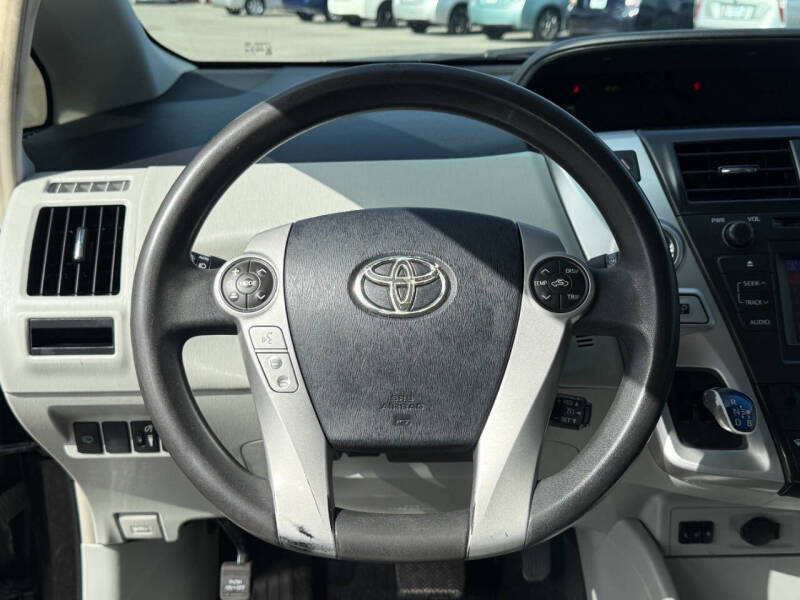 2012 Toyota Prius v Five