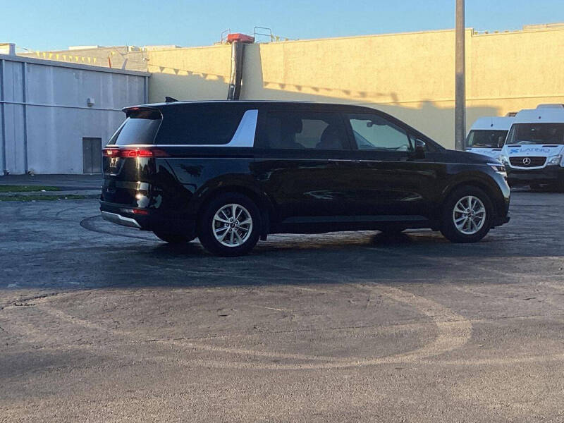 2024 Kia Carnival