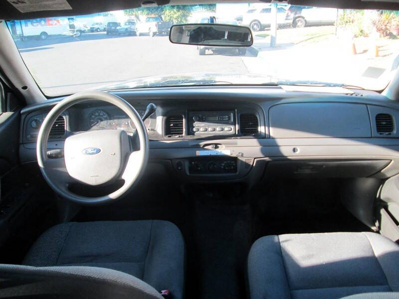 2010 Ford Crown Victoria