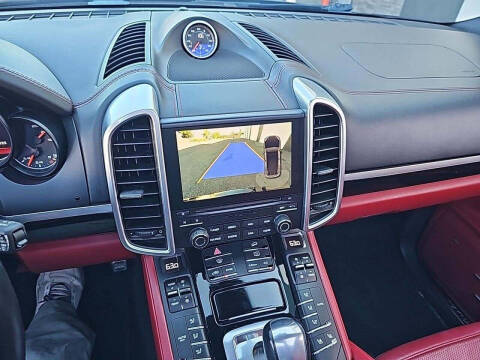 2017 Porsche Cayenne Turbo