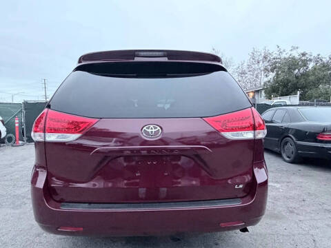2011 Toyota Sienna