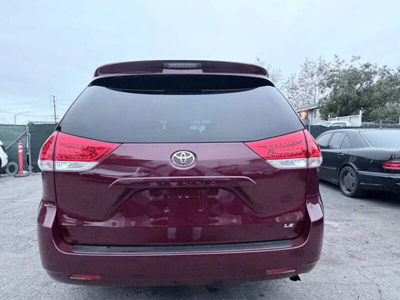 2011 Toyota Sienna