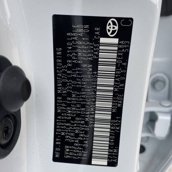 2025 Toyota Corolla LE