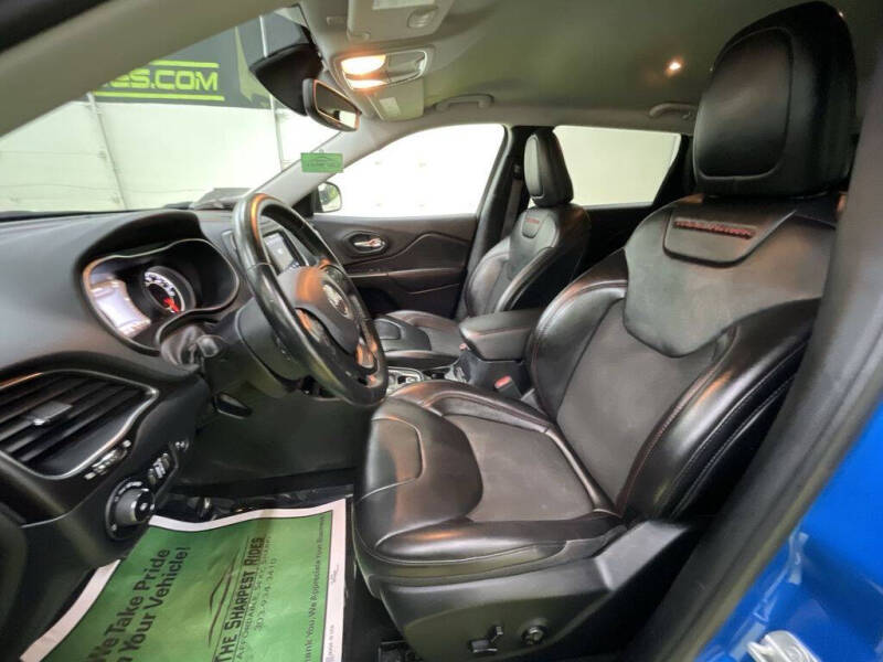 2020 Jeep Cherokee Trailhawk