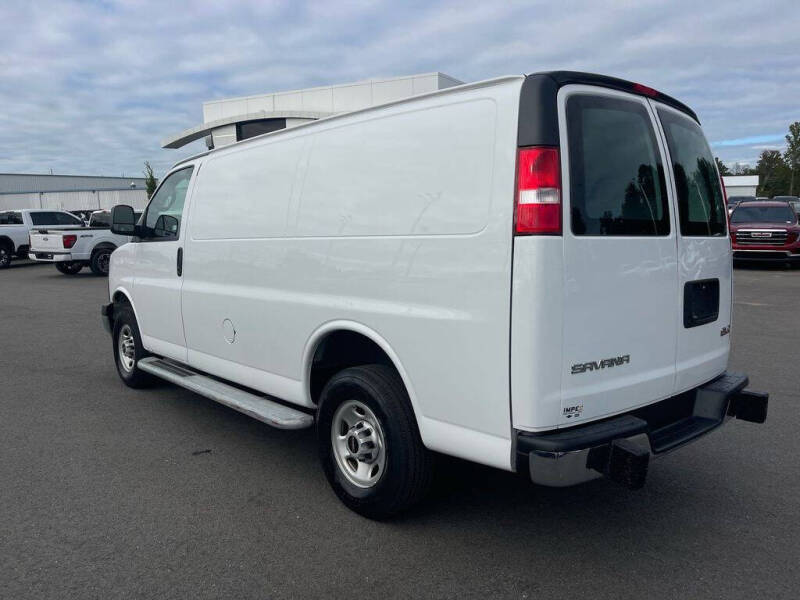 2023 GMC Savana 2500
