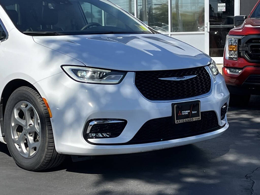 2022 Chrysler Pacifica for sale at Axio Auto Boise in Boise, ID