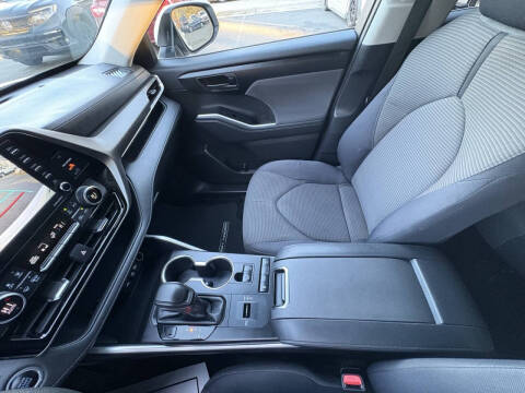 2020 Toyota Highlander L