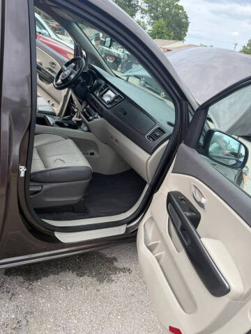 2017 Kia Sedona LX