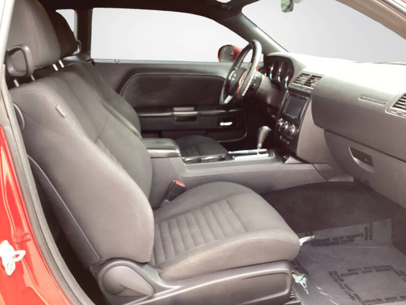 2013 Dodge Challenger SXT