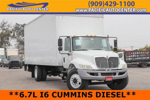 2018 International DuraStar 4300