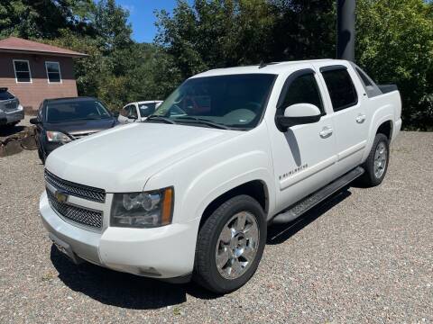 2009 Chevrolet Avalanche for sale at R C MOTORS in Vilas NC