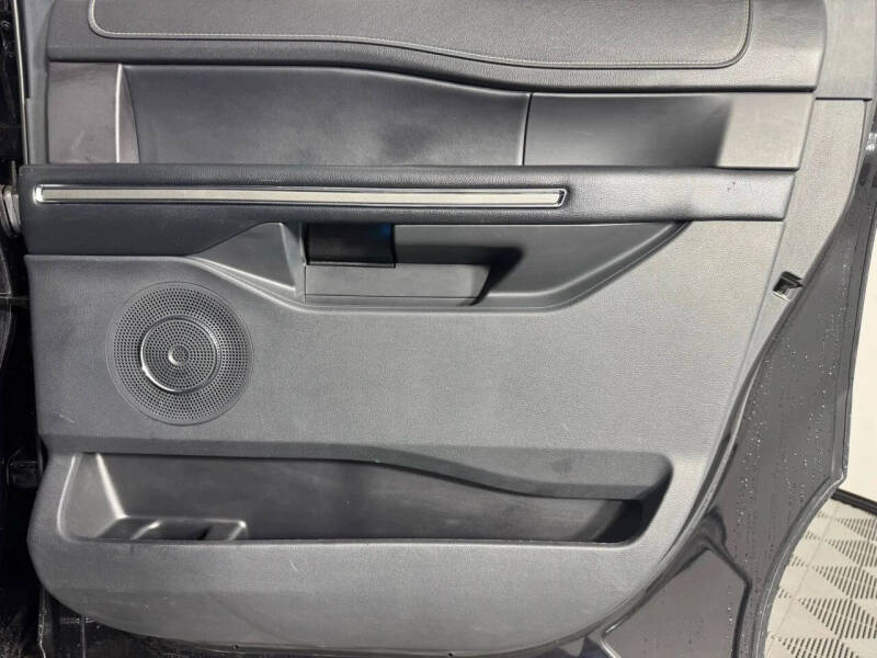 2023 Ford Expedition MAX XLT