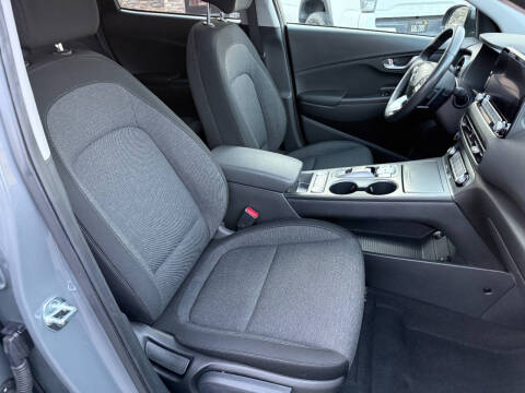 2023 Hyundai Kona Electric SEL