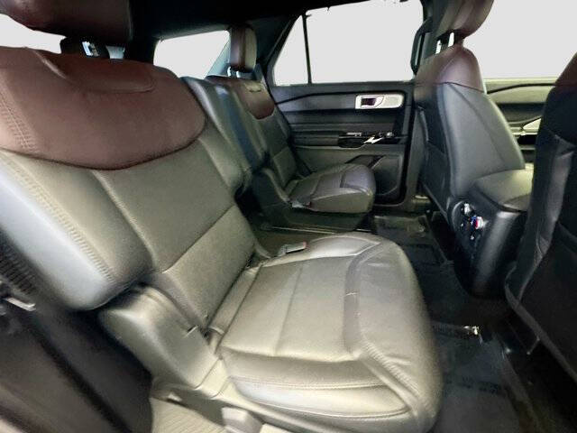 2022 Ford Explorer Platinum