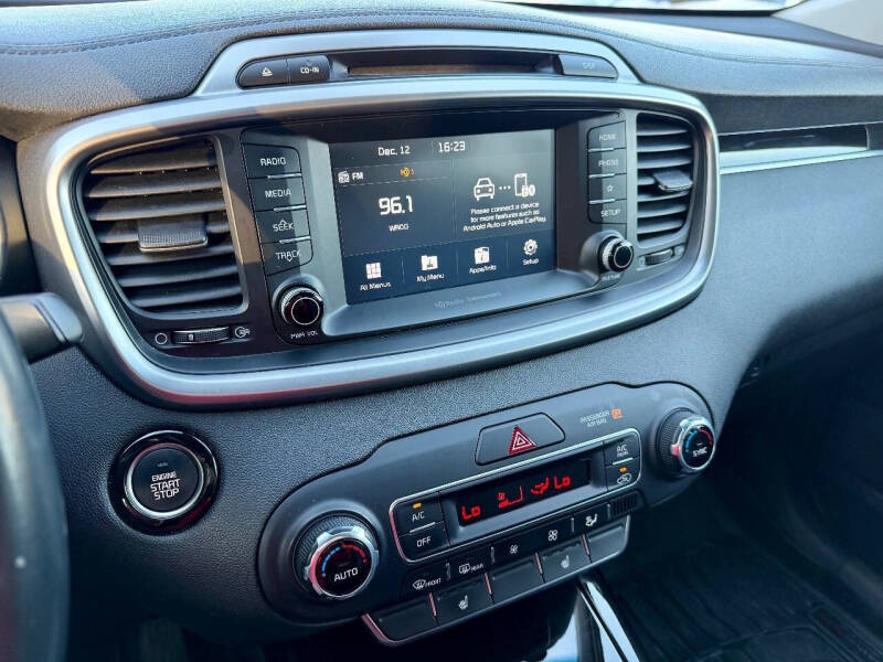 2019 Kia Sorento EX Sport