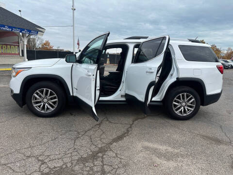 2017 GMC Acadia SLE-2