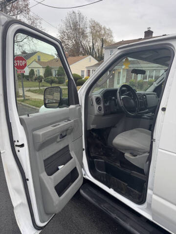 2012 Ford E-Series E-250