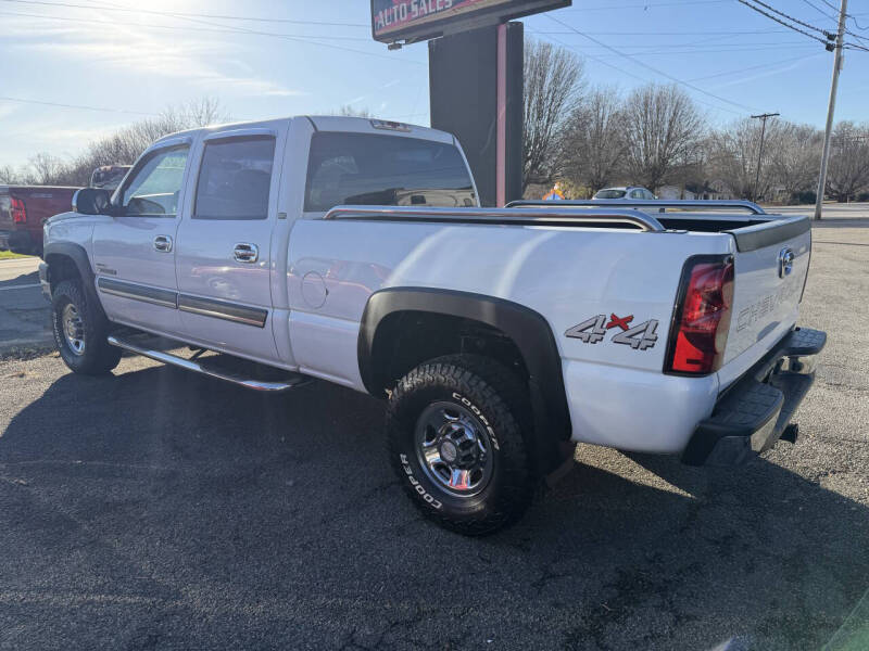 2005 Chevrolet Silverado 2500HD Work's photo