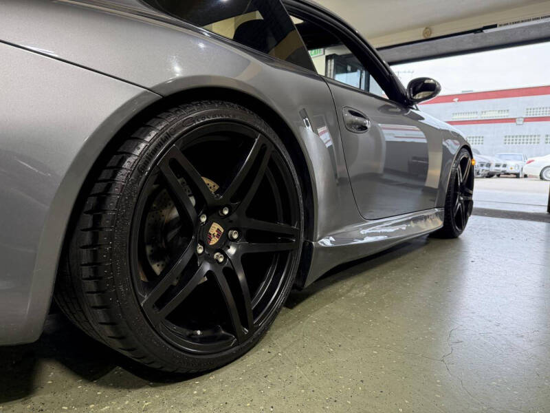 2005 Porsche 911 Carrera