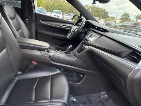 2022 Cadillac XT5 Luxury