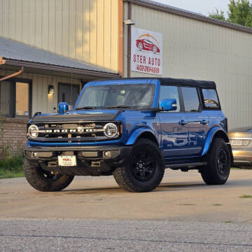 2022 Ford Bronco Base Photo